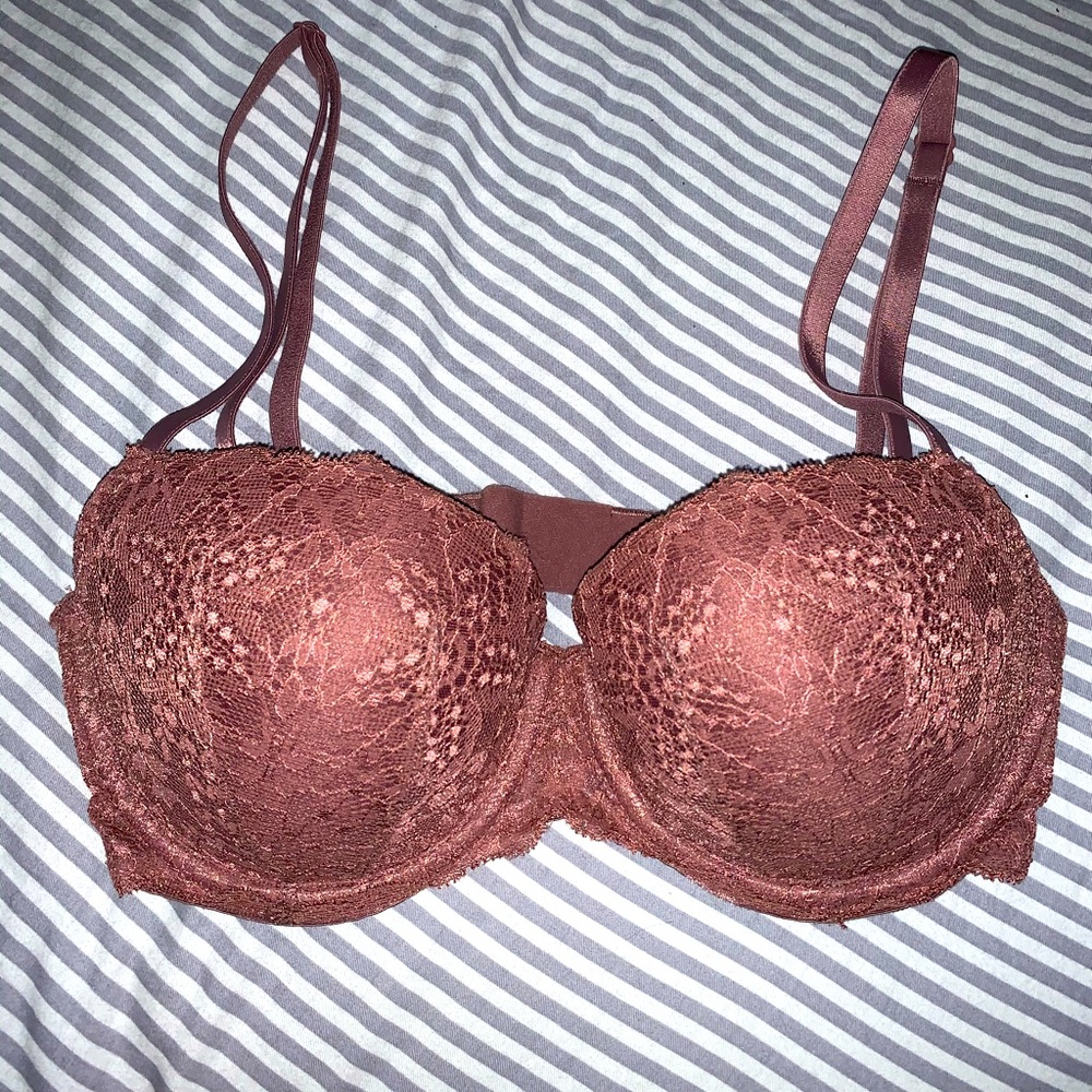 VS Pink “date push up” bra